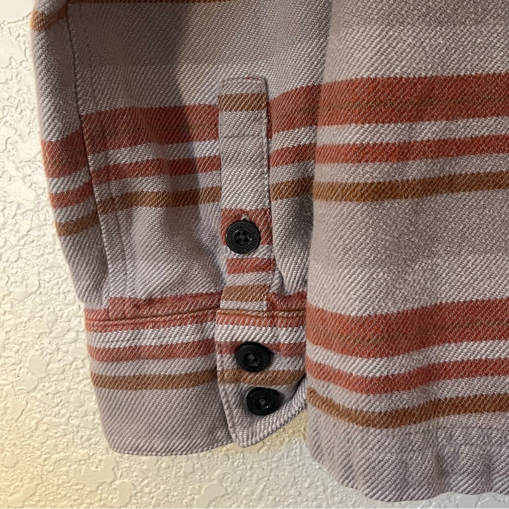 Kids Patagonia Organic Cotton Striped Shirt - Gray and Rust color. - Picture 3 of 7